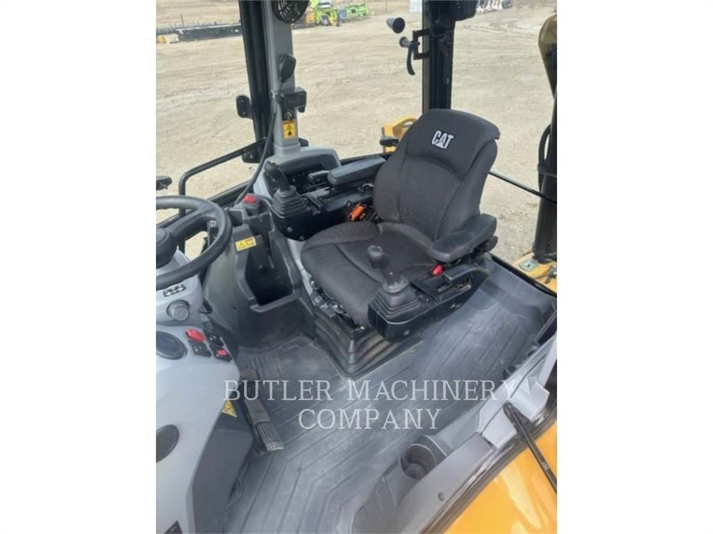 CAT 420 反铲装载机