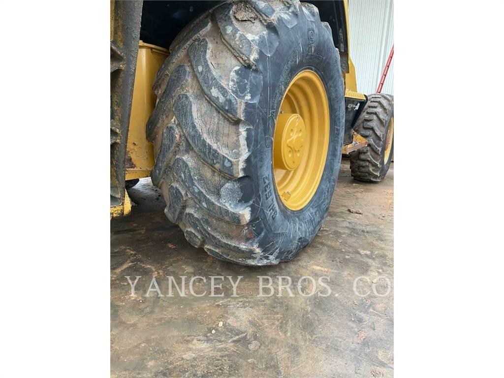 CAT 420 反铲装载机