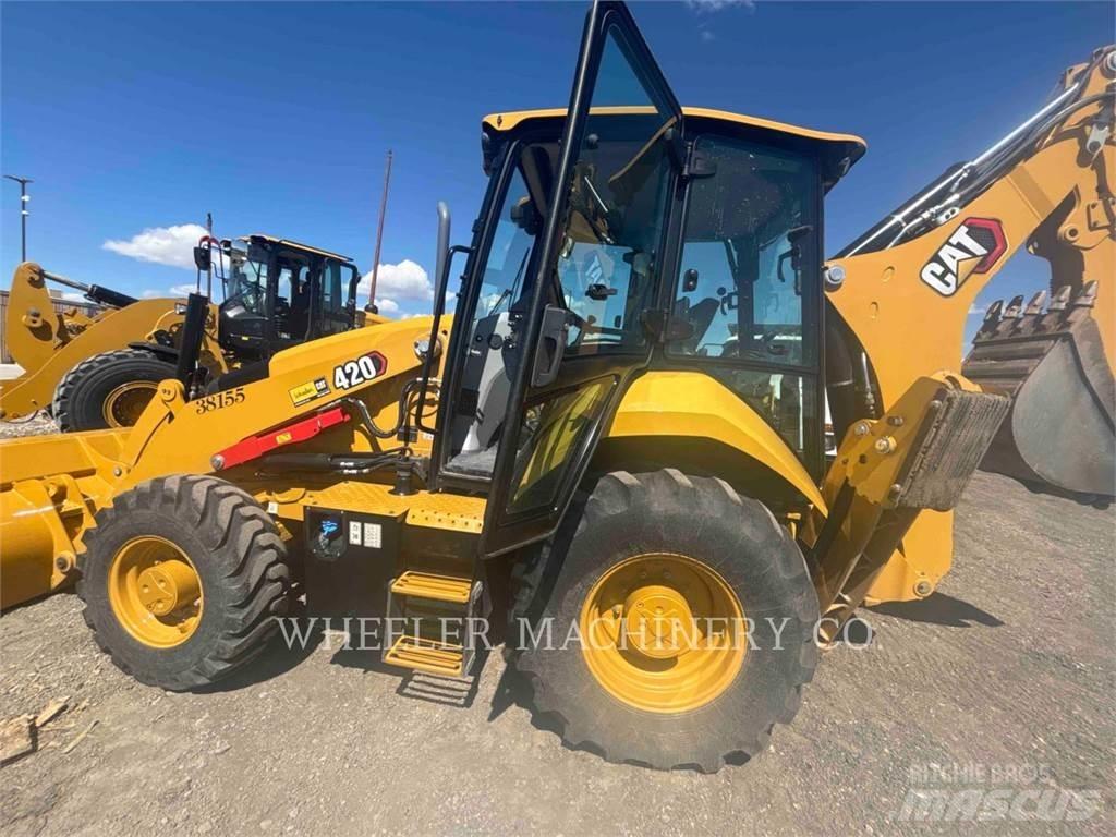 CAT 420 CF 反铲装载机