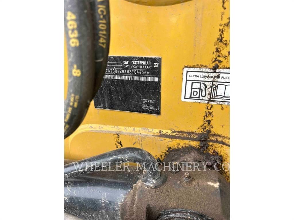 CAT 420 CF 反铲装载机