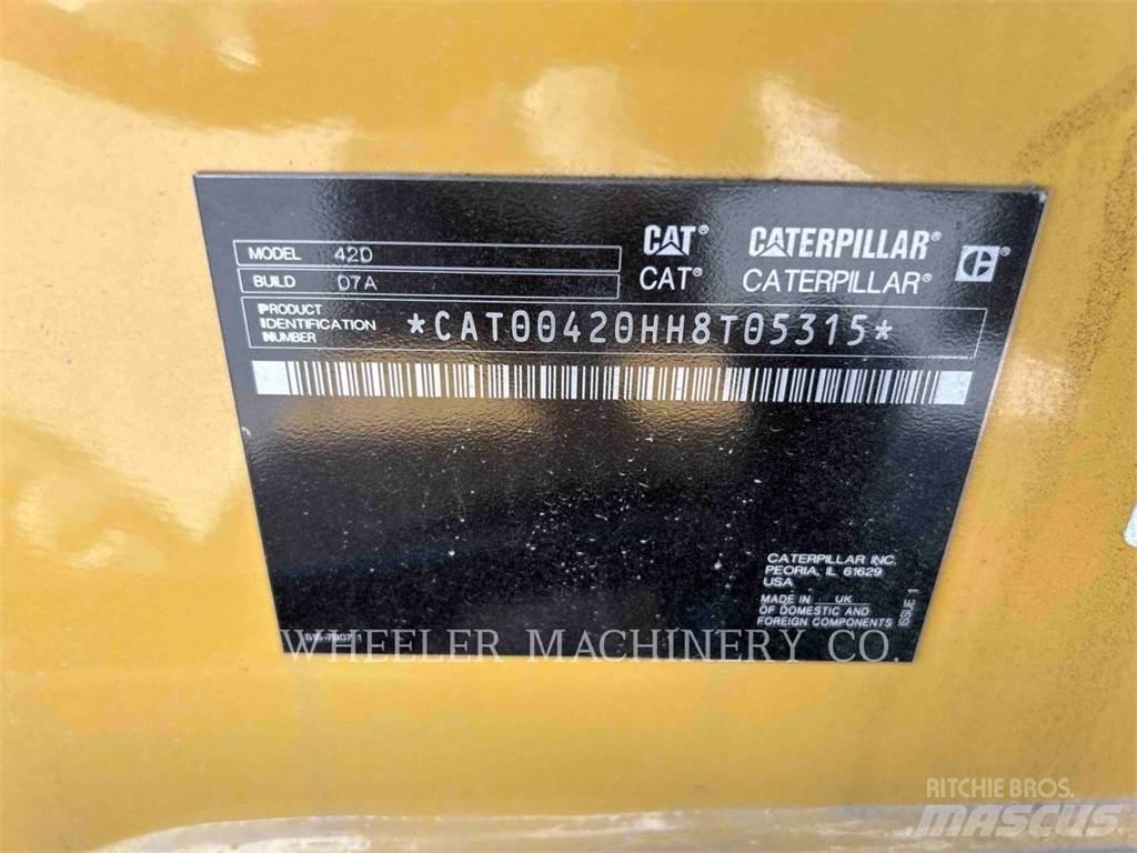 CAT 420 CF 反铲装载机