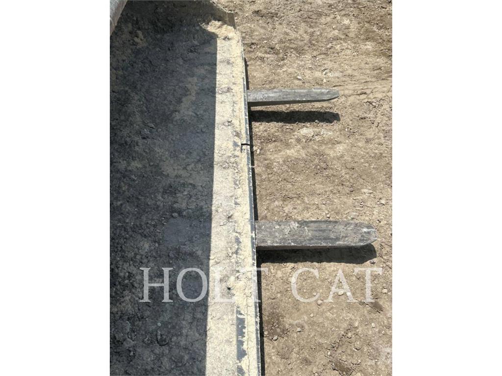 CAT 420 IT4SX 反铲装载机