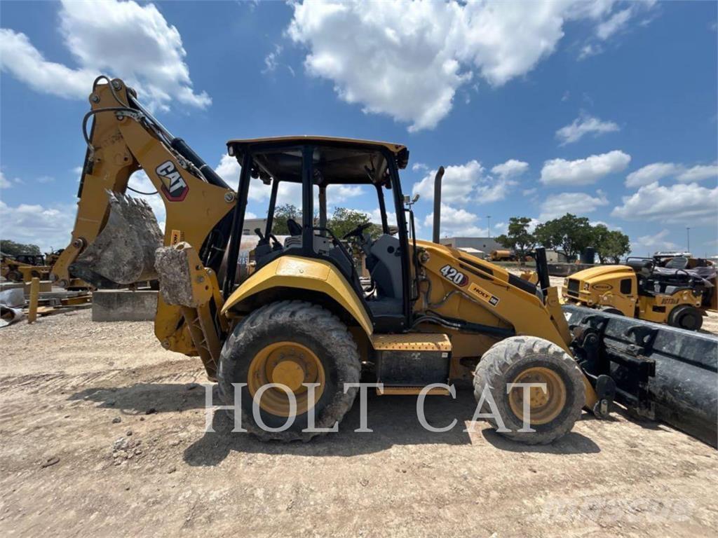 CAT 420 IT4SX 反铲装载机