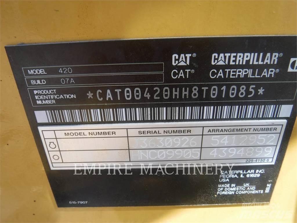 CAT 42007 反铲装载机
