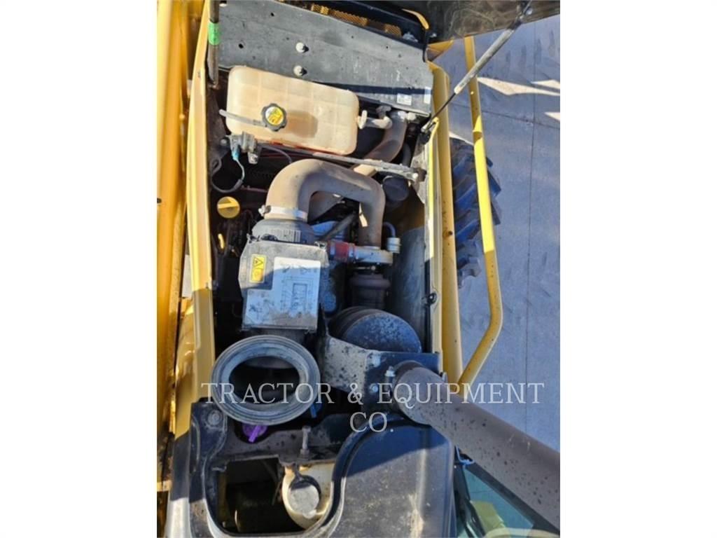CAT 420E 反铲装载机