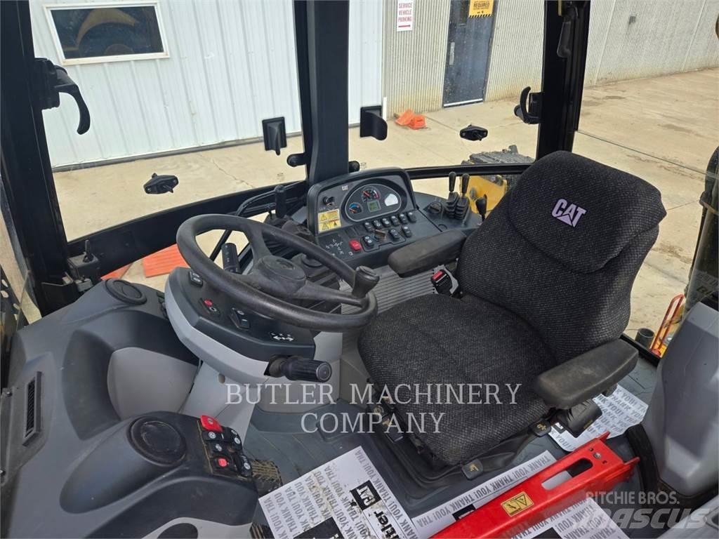 CAT 420F 反铲装载机