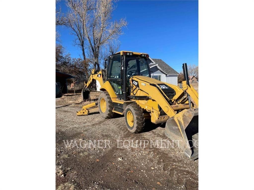 CAT 420F 4WDS 反铲装载机