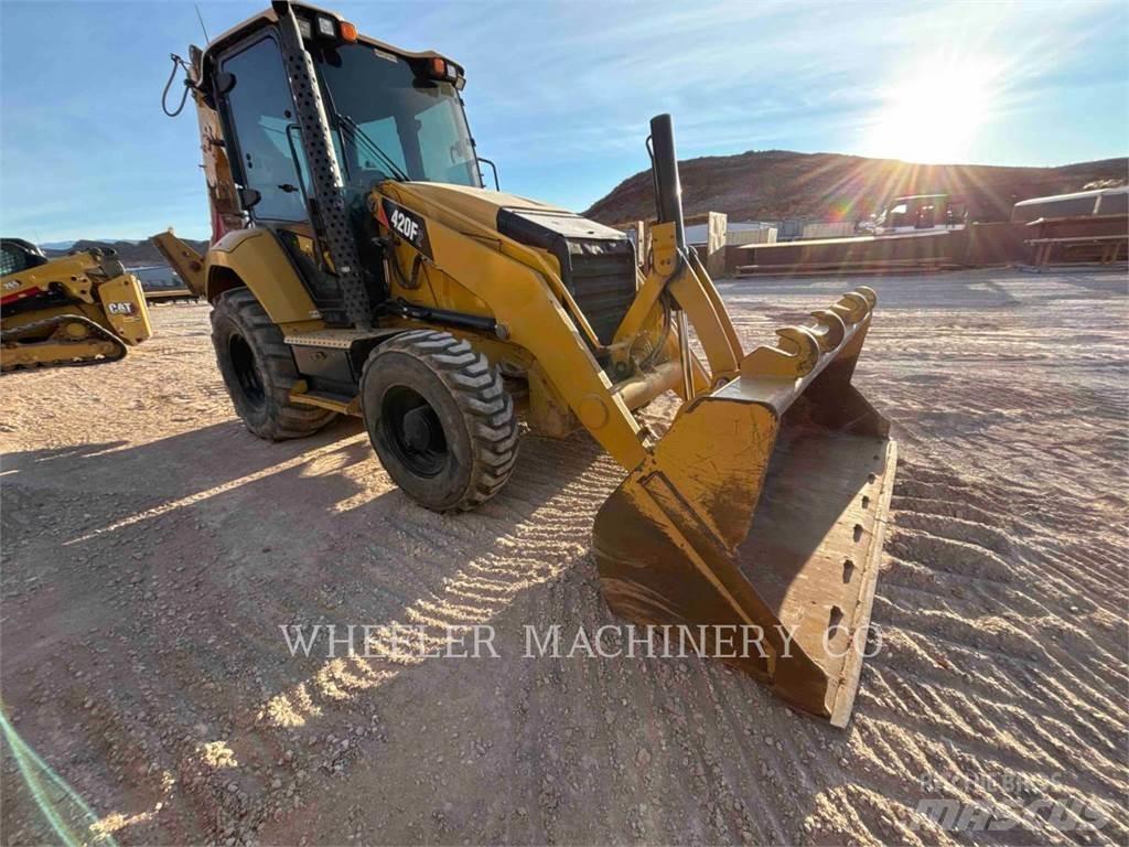 CAT 420F2 反铲装载机