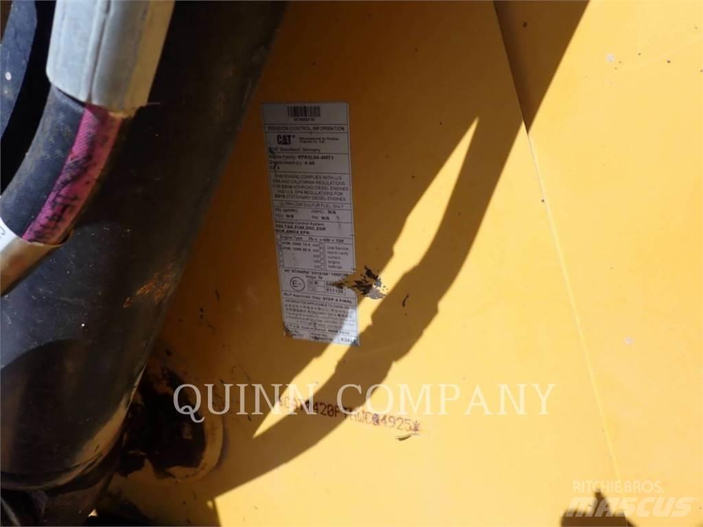 CAT 420F2 反铲装载机