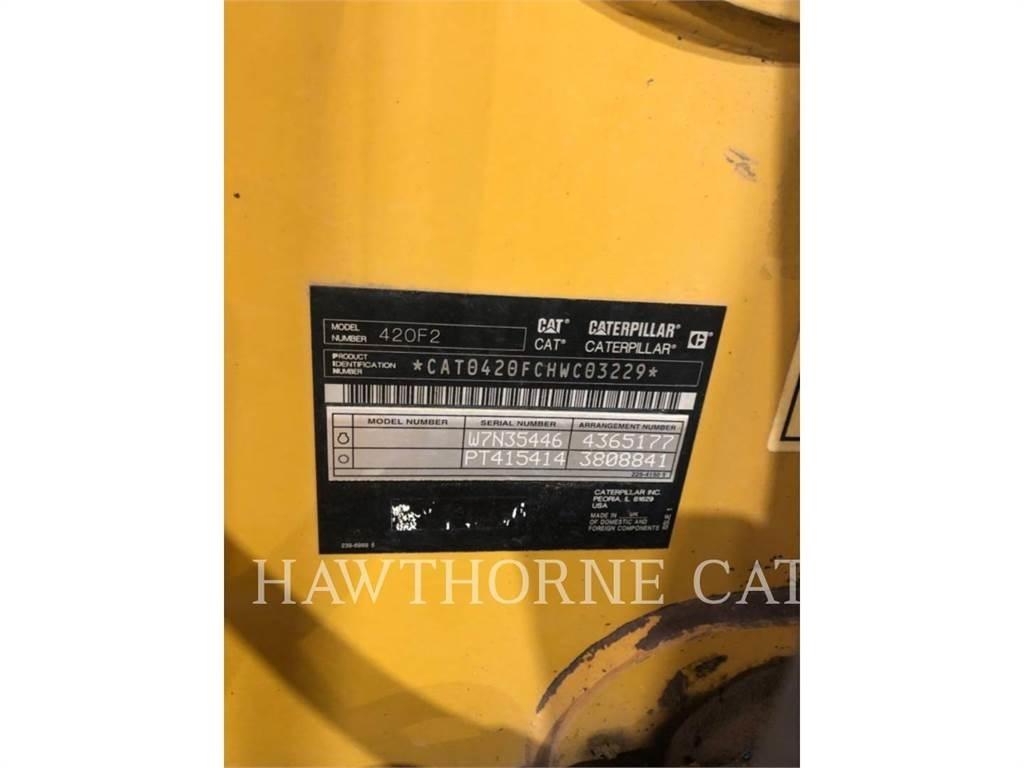 CAT 420F2 反铲装载机