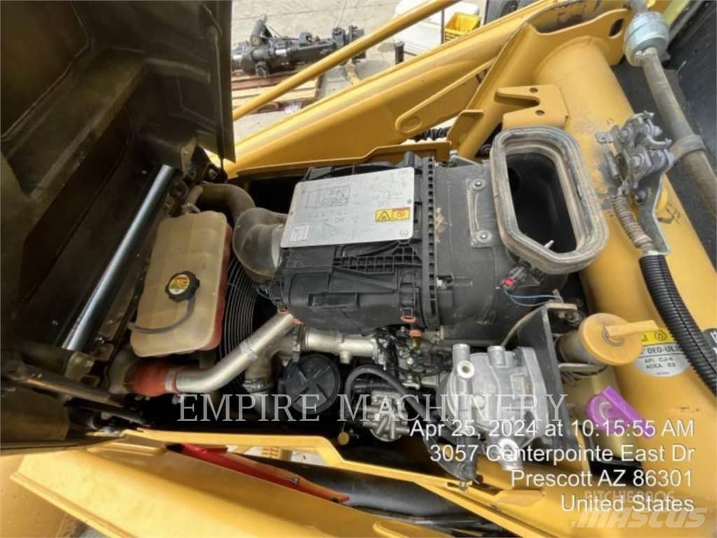 CAT 420F2 4EO 反铲装载机