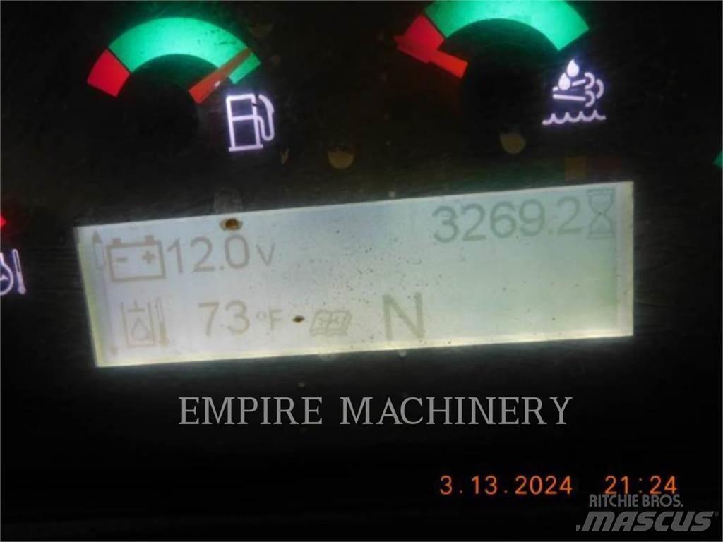CAT 420F2 4EO 反铲装载机
