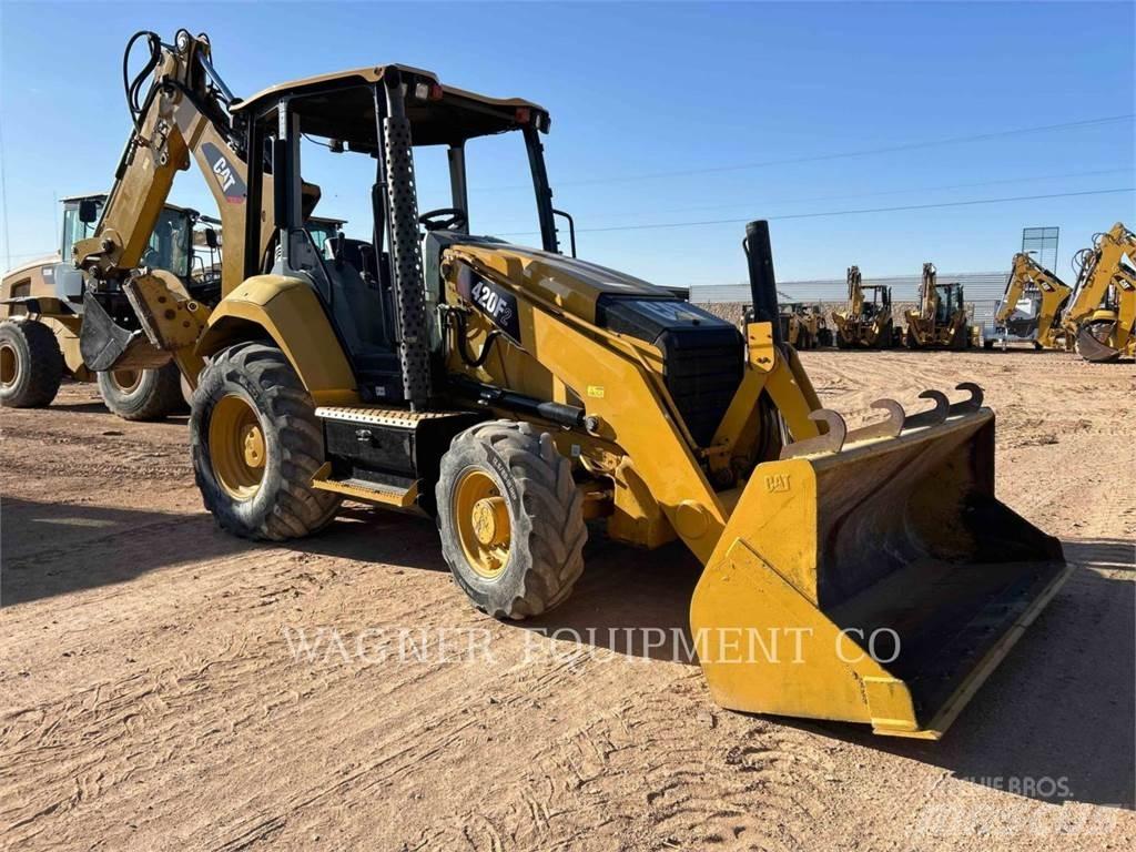 CAT 420F2 4WDE 反铲装载机