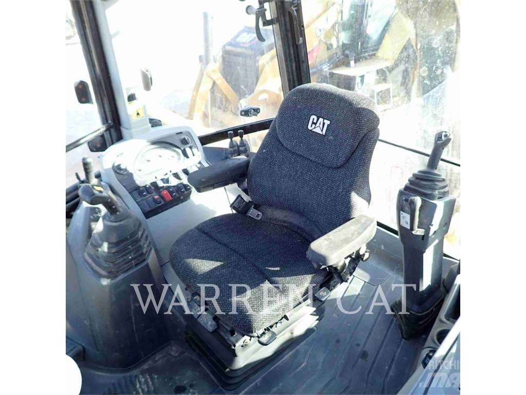 CAT 420F2 AE4T 反铲装载机