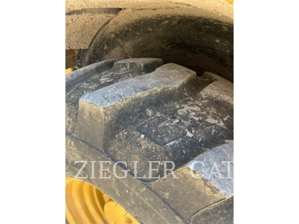 CAT 420F2IT 反铲装载机