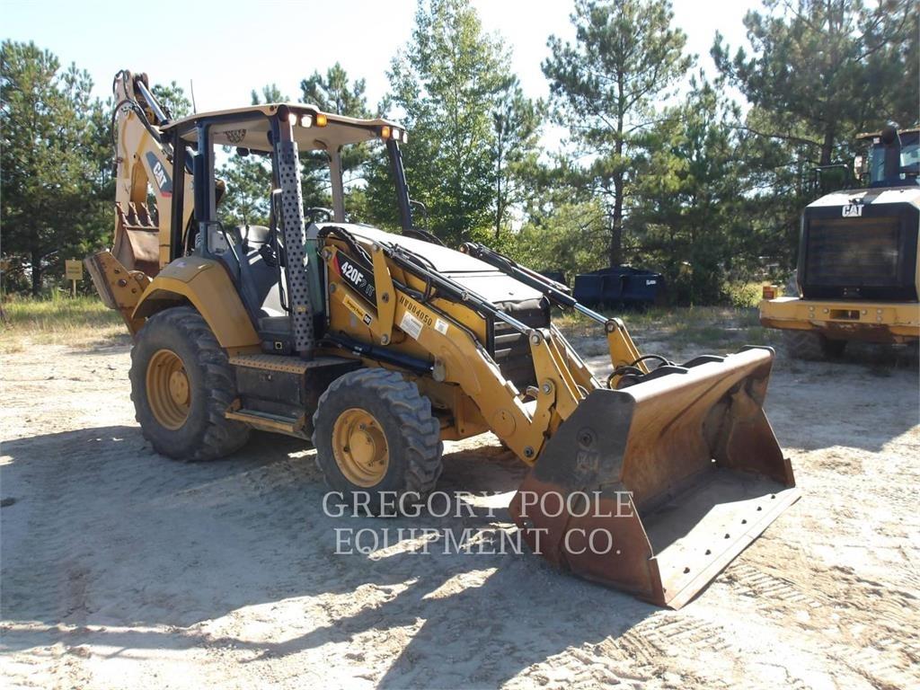 CAT 420F2IT 反铲装载机