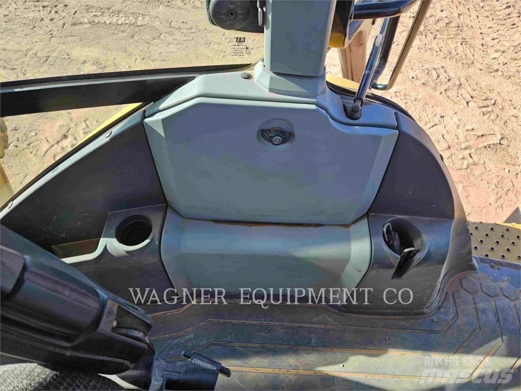 CAT 420F2ST 反铲装载机