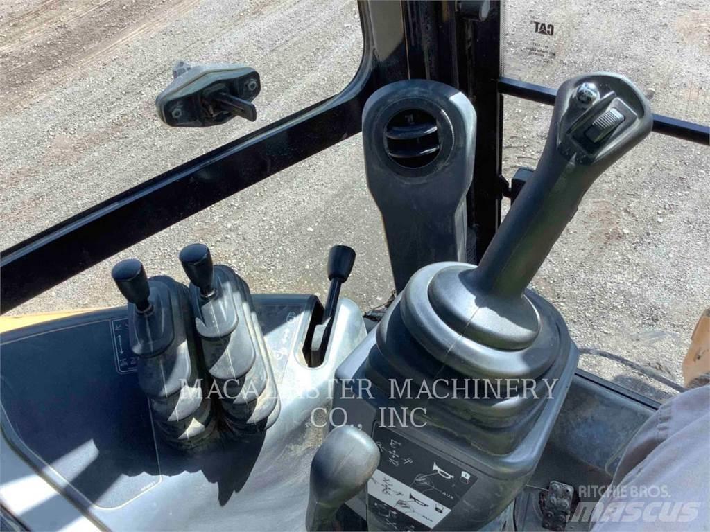 CAT 420F2ST 反铲装载机