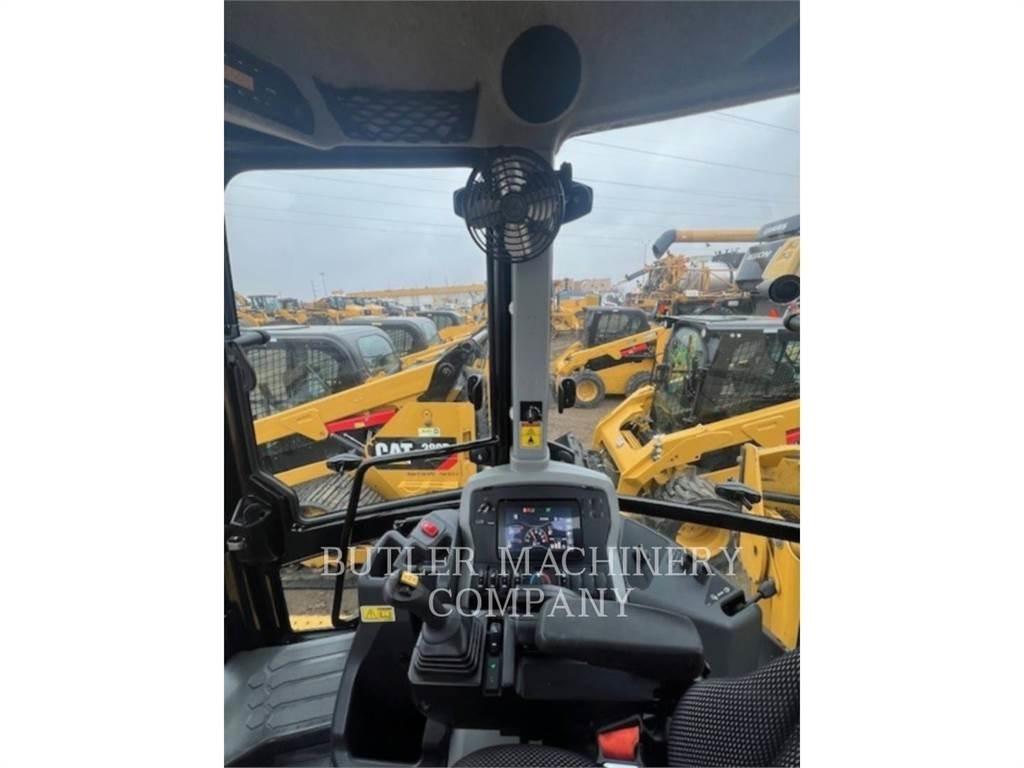 CAT 420XE 反铲装载机