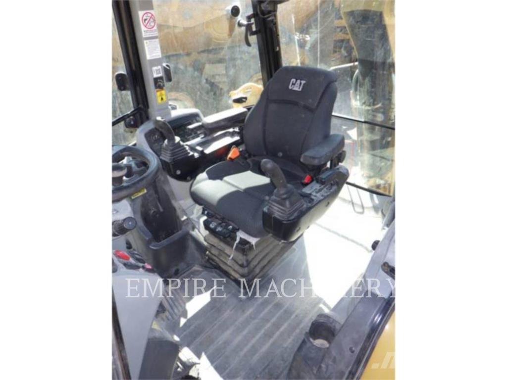 CAT 420XE4ECIP 反铲装载机