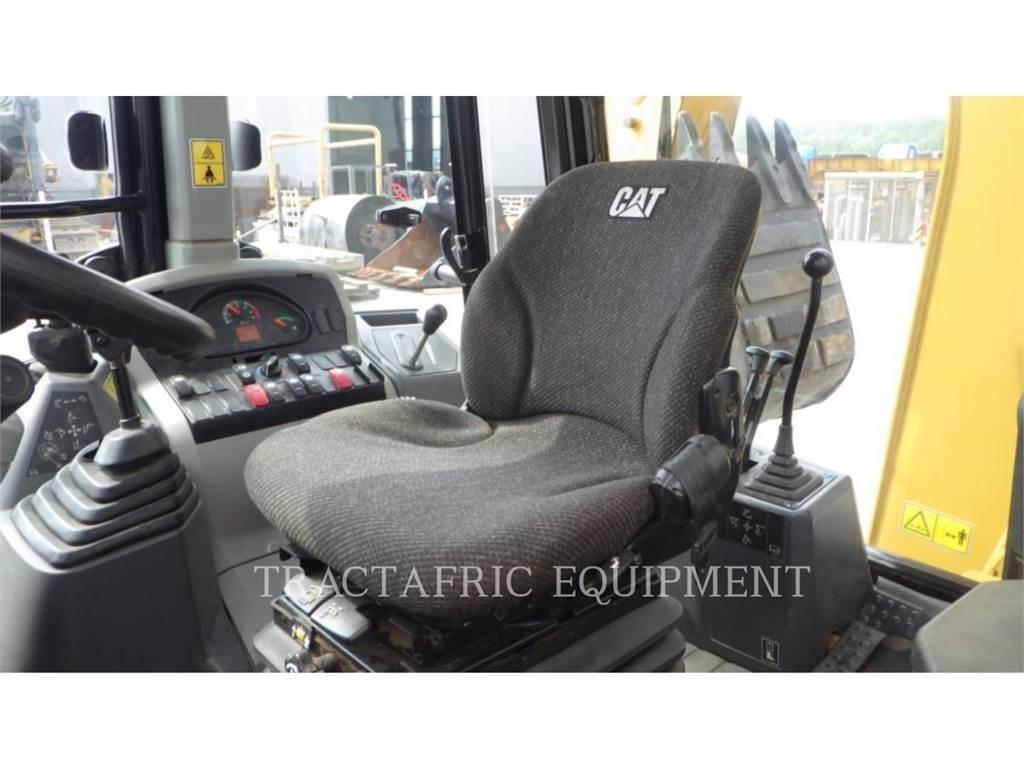 CAT 426F2LRC 反铲装载机