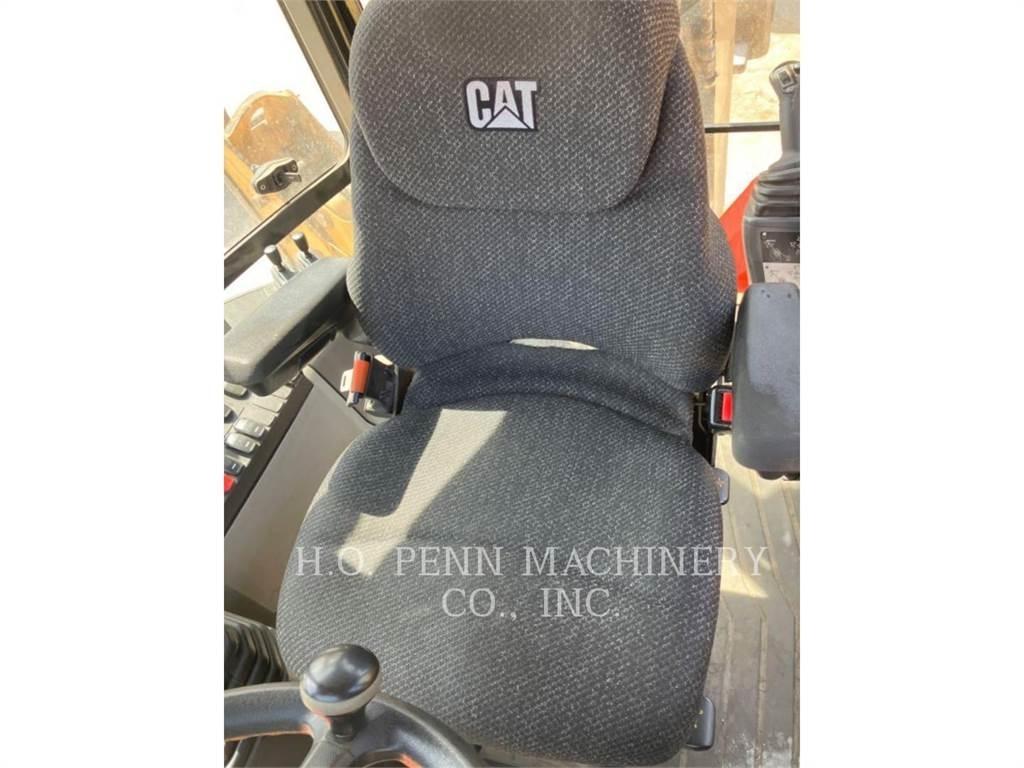 CAT 430F2ST 反铲装载机