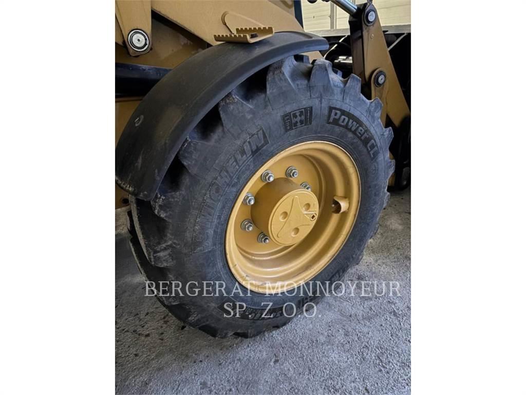 CAT 432 反铲装载机