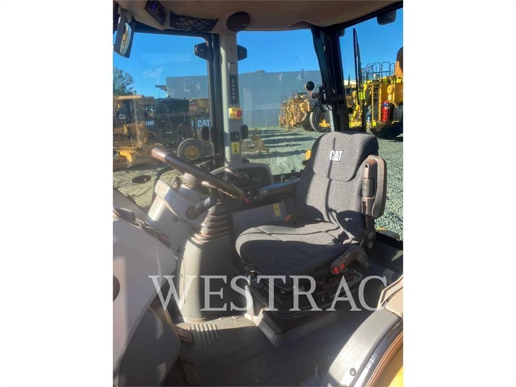 CAT 432F2LRC 反铲装载机