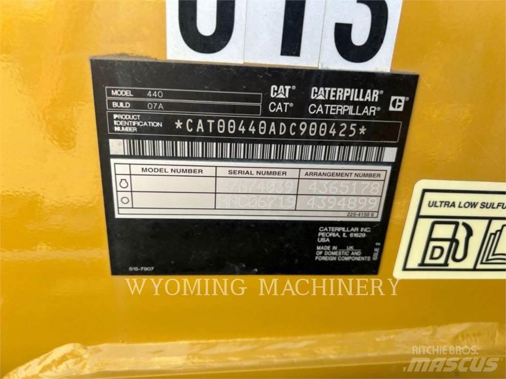 CAT 440 反铲装载机