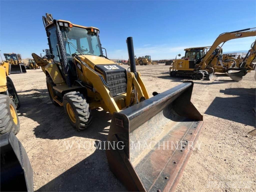 CAT 440 反铲装载机