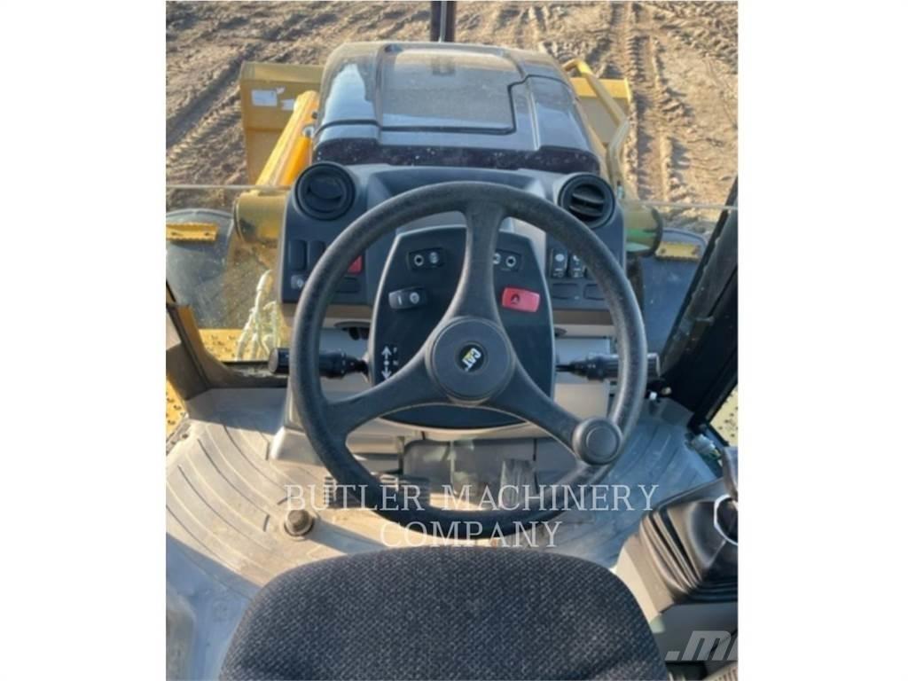 CAT 450F 反铲装载机