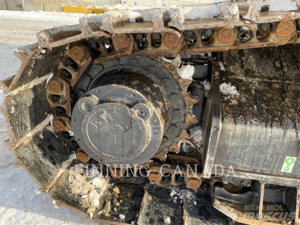 CAT 538 挖坑机