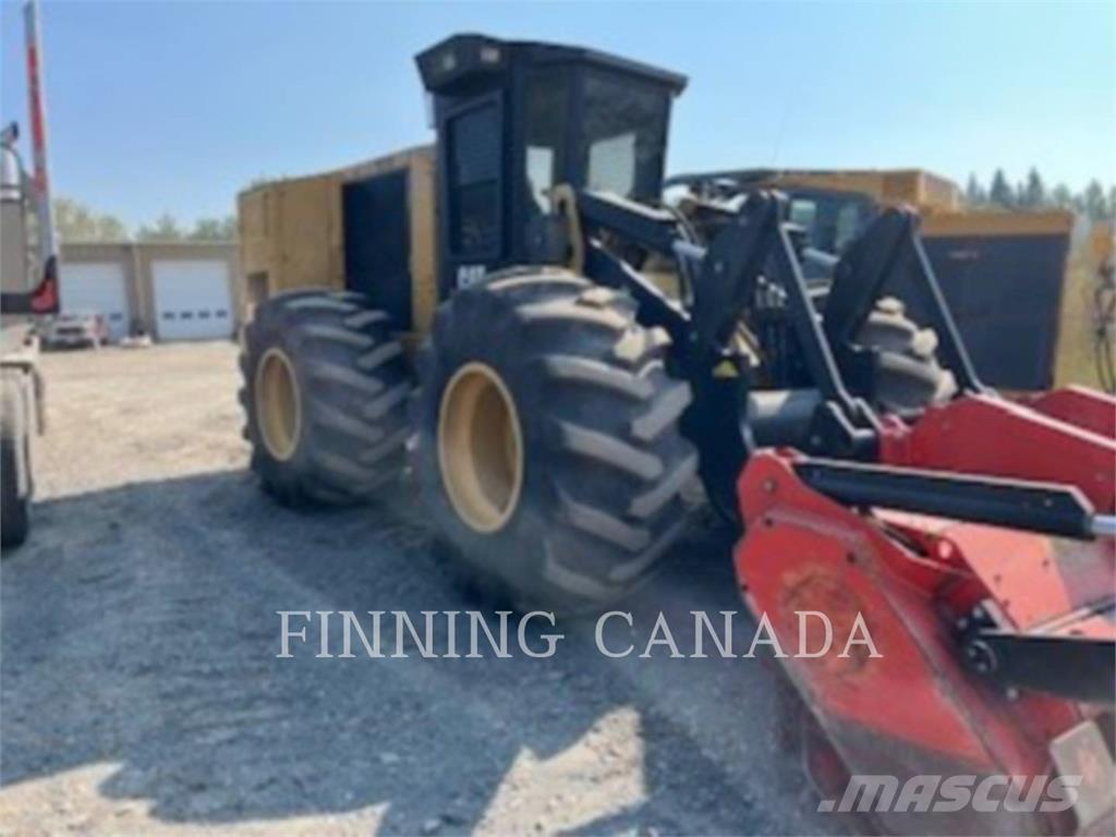 CAT 586C SPT 林业拖拉机