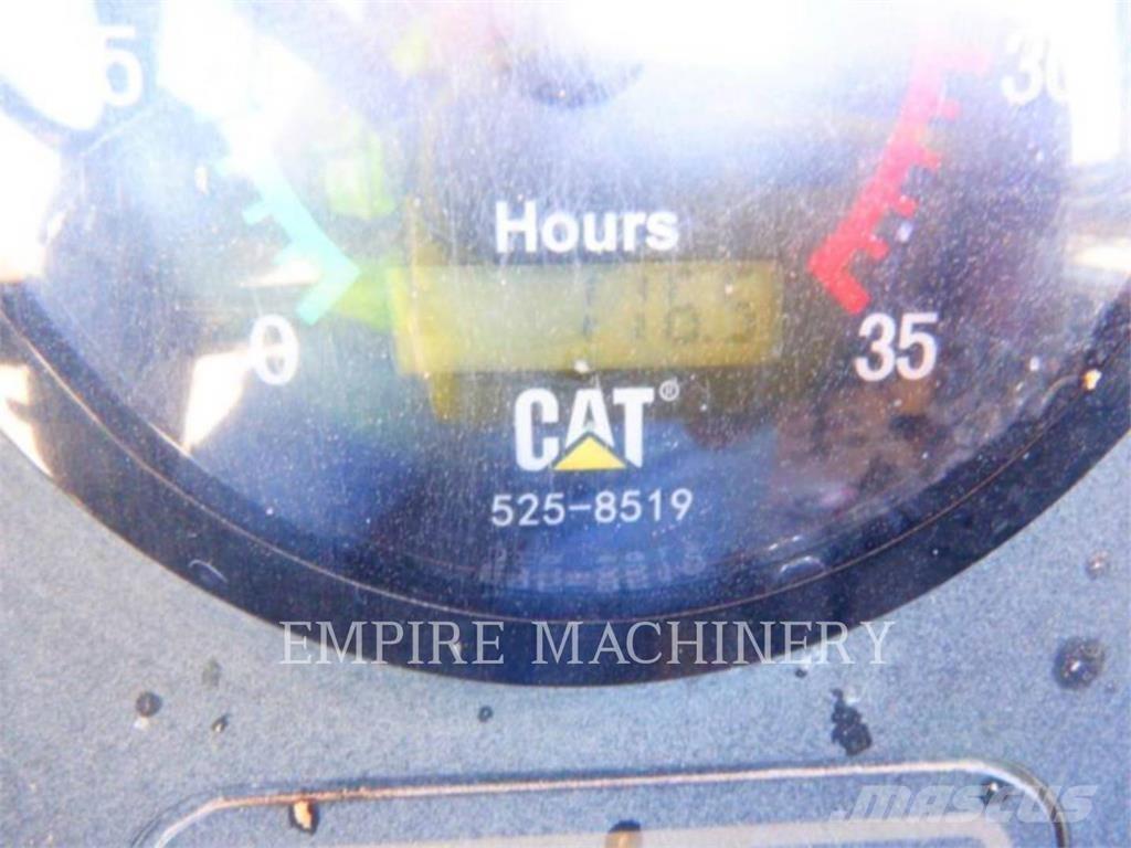 CAT 613C 铲运机
