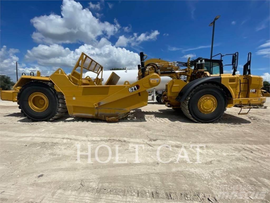 CAT 621 铲运机