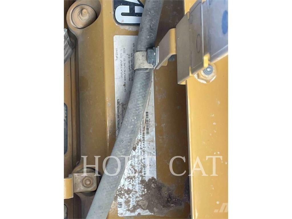 CAT 621 铲运机