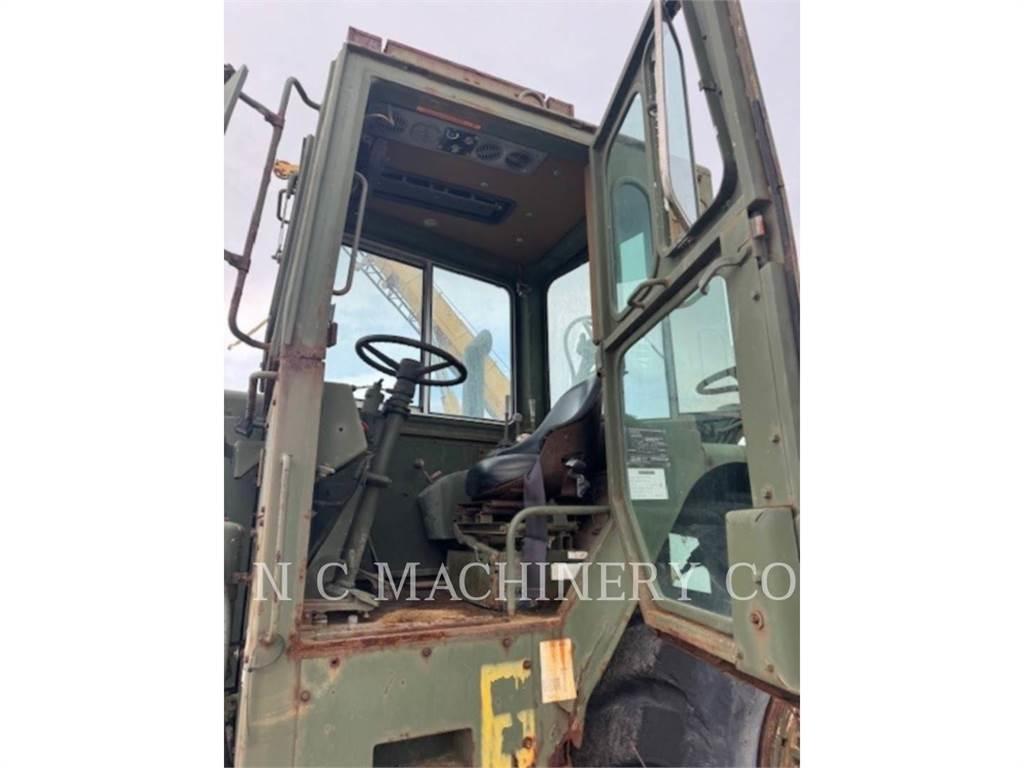 CAT 621B 铲运机