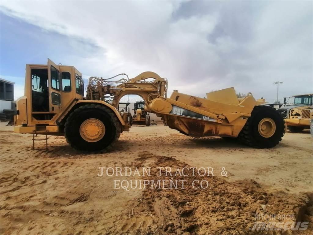 CAT 621G 铲运机