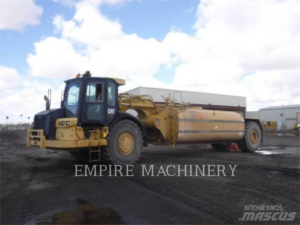 CAT 621H WW 水罐车