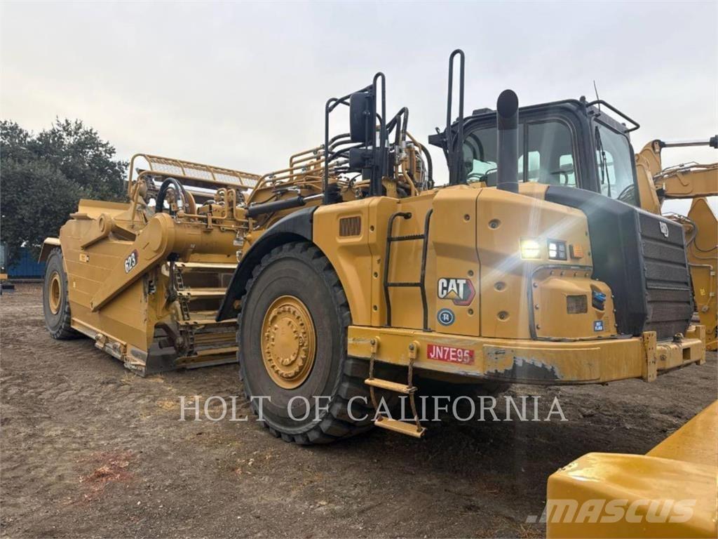 CAT 623 铲运机
