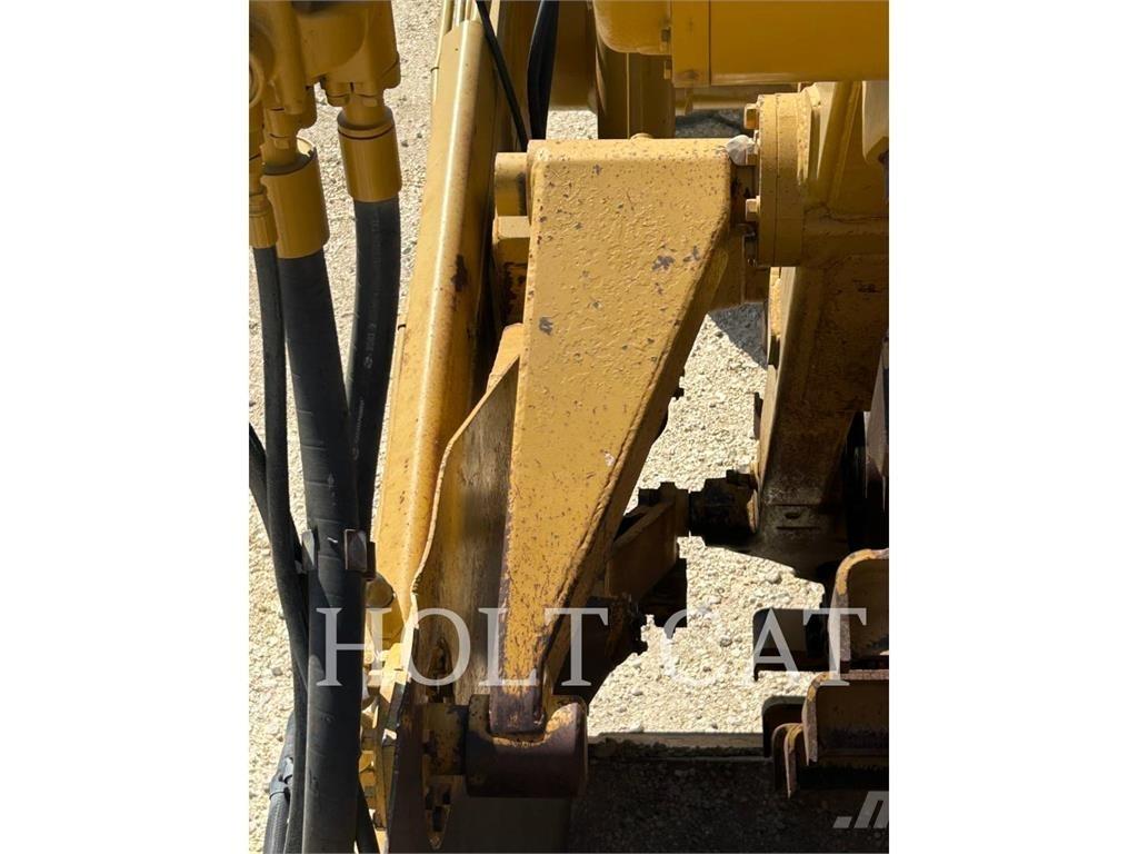 CAT 623F 铲运机
