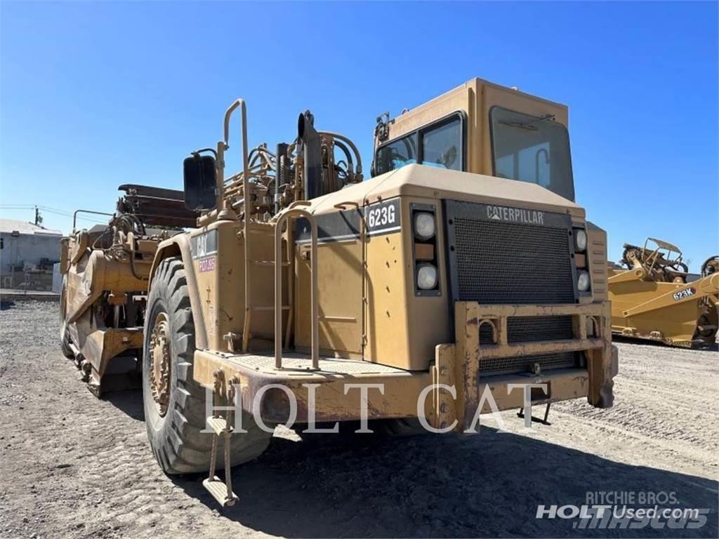CAT 623G 铲运机
