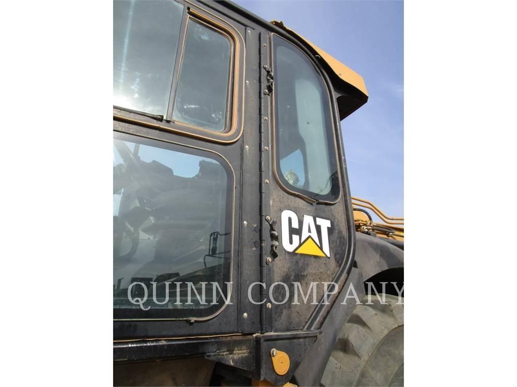 CAT 623H 铲运机