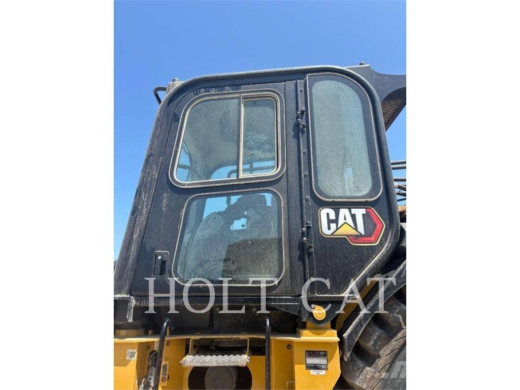CAT 623K 铲运机