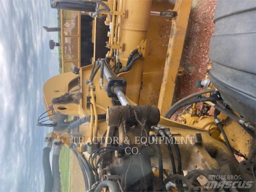 CAT 627H 铲运机