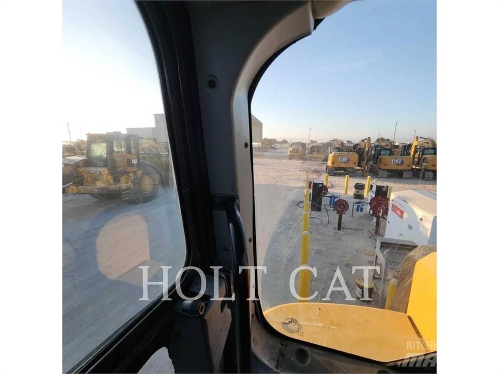 CAT 631K 铲运机