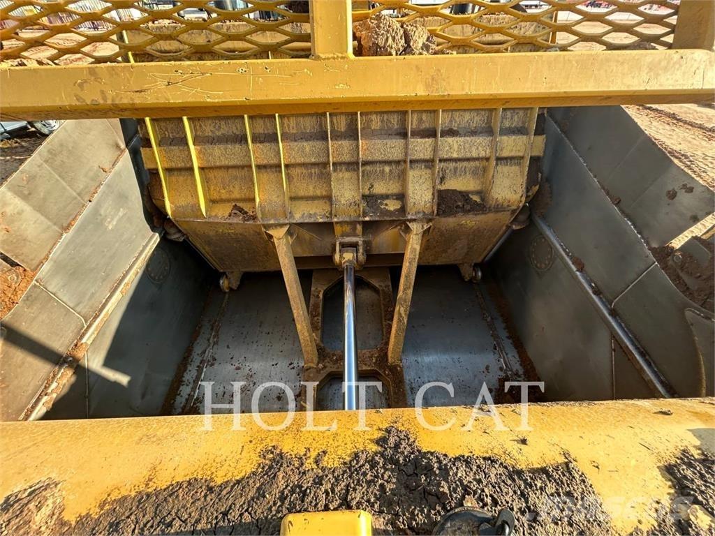 CAT 631K 铲运机