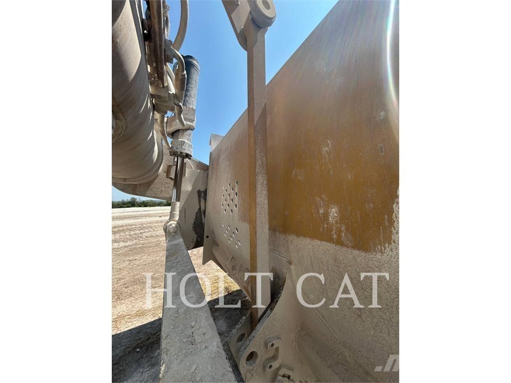 CAT 631K 铲运机