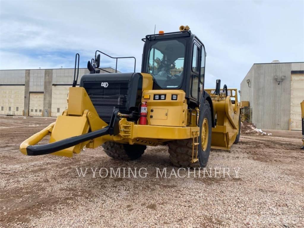 CAT 637 铲运机