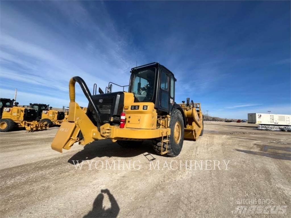 CAT 637 铲运机